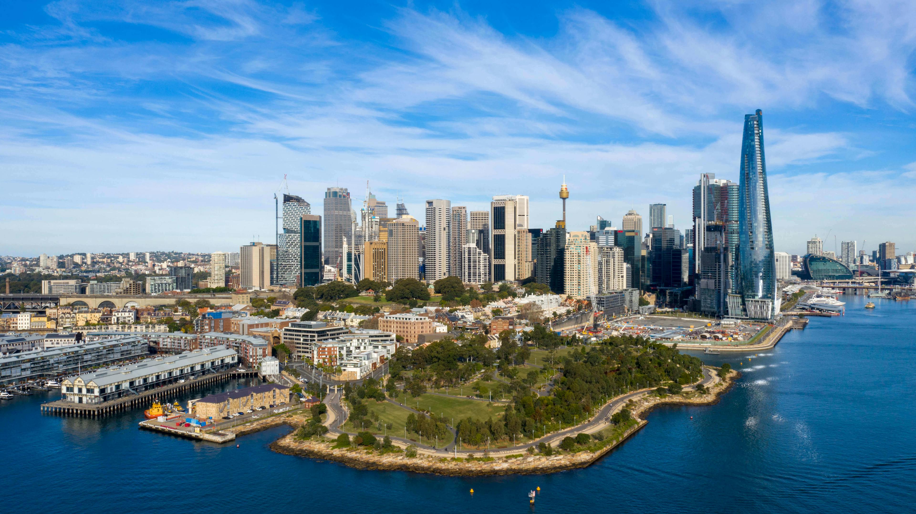 A panoramic photo of Sydney city